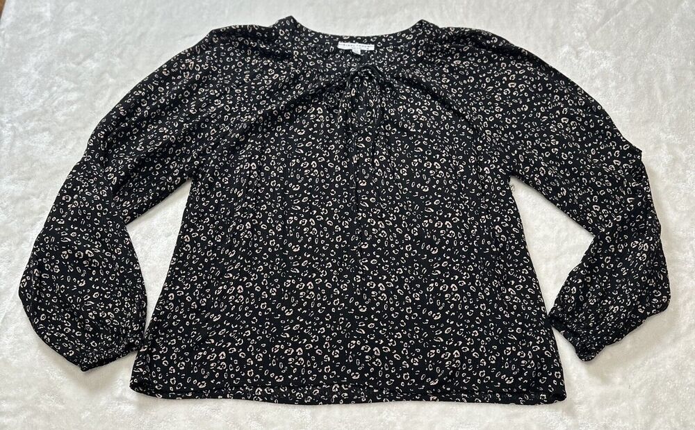Final Touch Women’s Top Black Beige Long Sleeve Floral Crinkle Relaxed Small